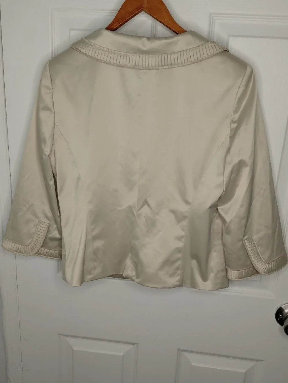 LOFT cropped blazer